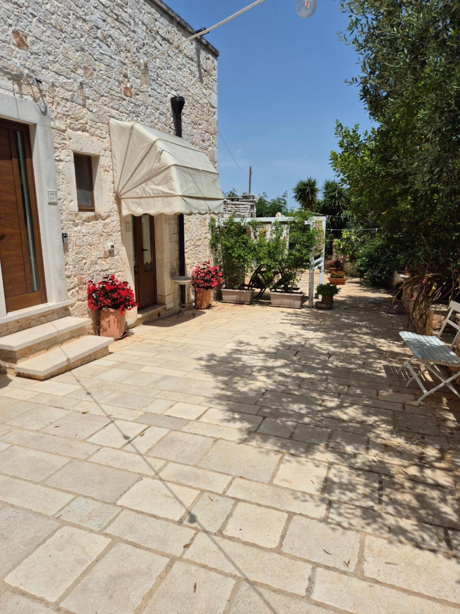 Hostal Il Trullo Di Nonna Lella Castellana Grotte Exterior foto